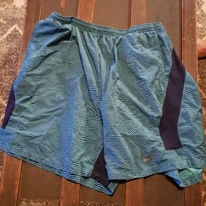 Xl drifit Nike workout shorts
